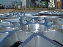 NEW 18 INCH DARE LG2 ALLOY WHEELS IN SILVER WITH FULL POLISHED FACE 5x100