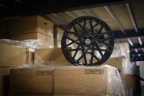 NEW 18 INCH DARE LG2 ALLOY WHEELS IN GLOSS BLACK 5x112