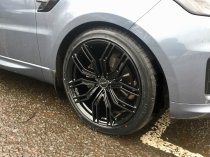 NEW 22 INCH ROMAC CATALINA ALLOY WHEELS IN GLOSS BLACK 9.5" ALL ROUND 5x108