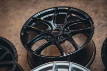 NEW 18 INCH ROMAC DIABLO ALLOY WHEELS IN GLOSS BLACK WITH WIDER REAR OPTION 5x120
