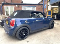 NEW 18 INCH ROMAC RADIUM ALLOY WHEELS IN GLOSS BLACK 5x100