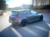 NEW 17 INCH FOX FX5 ALLOY WHEELS IN GLOSS BLACK 5x108