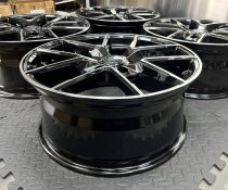 NEW 17 INCH FOX FX5 ALLOY WHEELS IN GLOSS BLACK WITH POLISHED FACE 5x114.3