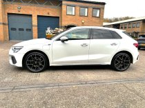 NEW 17 INCH FOX FX5 ALLOY WHEELS IN GLOSS BLACK WITH POLISHED FACE 5x114.3