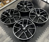 NEW 18 INCH FOX FX5 ALLOY WHEELS IN GLOSS BLACK WITH POLISHED FACE 5x120