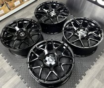 NEW 17 INCH FOX PF3 ALLOY WHEELS IN GLOSS BLACK 5x112