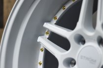 NEW 18 INCH STROM DS-05 ALLOY WHEELS IN FULL GLOSS WHITE WITH GOLD RIVETS AND VERY DEEP DISH 10.5" REAR OPTION 5x114.3