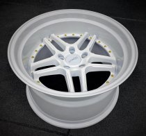 NEW 18 INCH STROM DS-05 ALLOY WHEELS IN FULL GLOSS WHITE WITH GOLD RIVETS, DEEP DISH 5x100