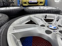 Used 18 Inch Genuine Bmw Style 400 M Sport Alloy Wheels, Wider Rears, Excellent Unmarked Condition Inc Runflat Tyres 5x120