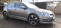 New 17 Inch Romac Edge Flow Formed Alloy Wheels In Gloss Black With Polished Face 5x108