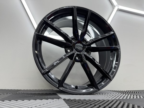 New 19 Inch VW Golf Pretoria Style Alloy Wheels In Gloss Black 5x112
