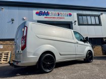 New 18 Inch Fox WX5 Alloy Wheels In Gloss Black, 1050kg Load, Ford Transit Custom Gen 1 Van 5x160