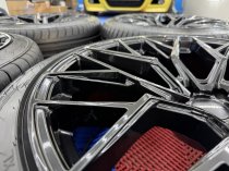 As New 22 Inch Veemann V-FS51 Alloy Wheels In Gloss Black, Deep Concave 10.5" All Round Including As New 285/35/22 Nankang Tyres 5x120