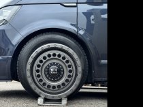 New 17 Inch Riviera Xtreme RXS3 Alloy Wheels In Gloss Gunmetal With Gunmetal Rivets 1100kg VW Transporter T5 T6 5x120