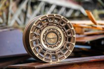 New 17 Inch Tomahawk Yakama Alloy Wheels In Satin Bronze / Bronze Tint 955kg VW Transporter T5 T6 5x120
