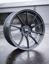 New 18 Inch Bola FLB Alloy Wheels In Gloss Gunmetal, Flow Formed, BMW 5x120