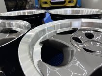 New 17 Inch Throwing Star M5 Style Alloy Wheels In Gunmetal With Polished Dish And Deeper 9" Rears 5x120