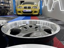 New 17 Inch Throwing Star M5 Style Alloy Wheels In Gunmetal With Polished Dish And Deeper 9" Rears 5x120