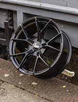New 18 Inch Bola FLY Alloy Wheels In Gloss Black, Flow Formed, Wider Rear Option, BMW 5x120