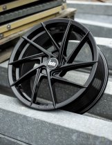 New 18 Inch BOLA B26 Alloy Wheels In Gloss Black, Flow Formed, BMW 5x120