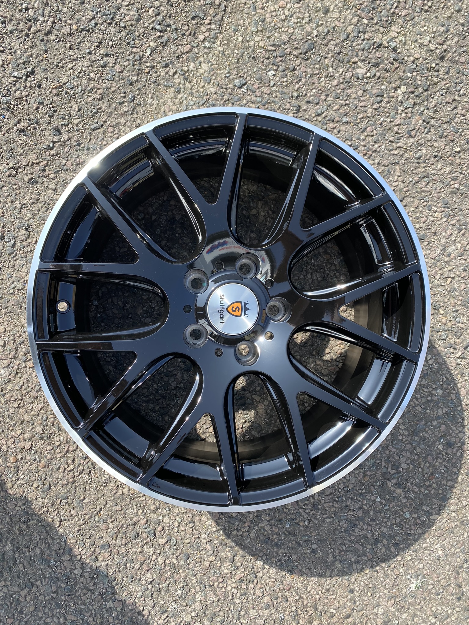NEW 18" STUTTGART ST3 ALLOY WHEELS IN GLOSS BLACK WITH POLISHED LIP 8.5"et35 ALL ROUND