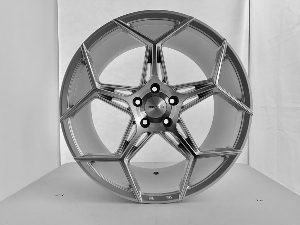NEW 19" VEEMANN V-FS40 ALLOY WHEELS IN SILVER POL WITH WIDER 9.5" REARS